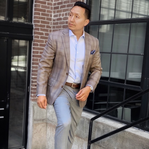 Meet your Posher, Carlos - Picture 1 of 1